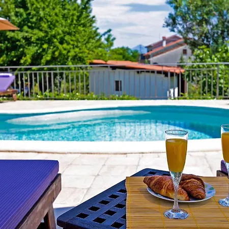 Βίλα Celeste In Nedeščina
