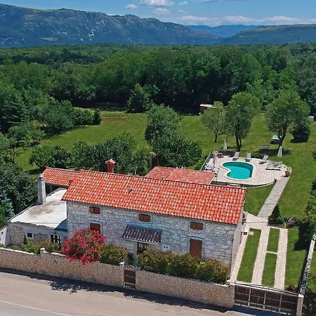 Βίλα Celeste In Nedeščina